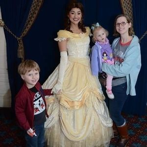 Meet your Posher, Caron